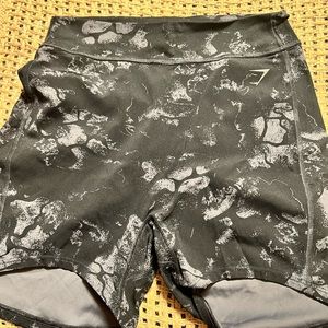 Gymshark KKfit shorts - size medium